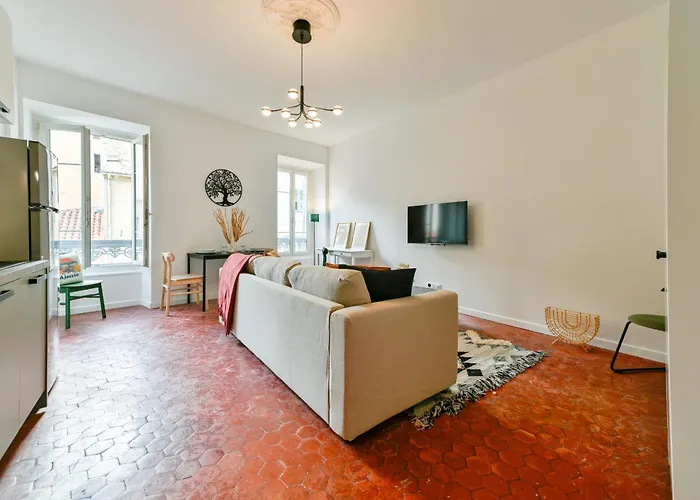 Flavie - Hypercentral Cosy Modern - By Tgb * Ajaccio (Corsica)